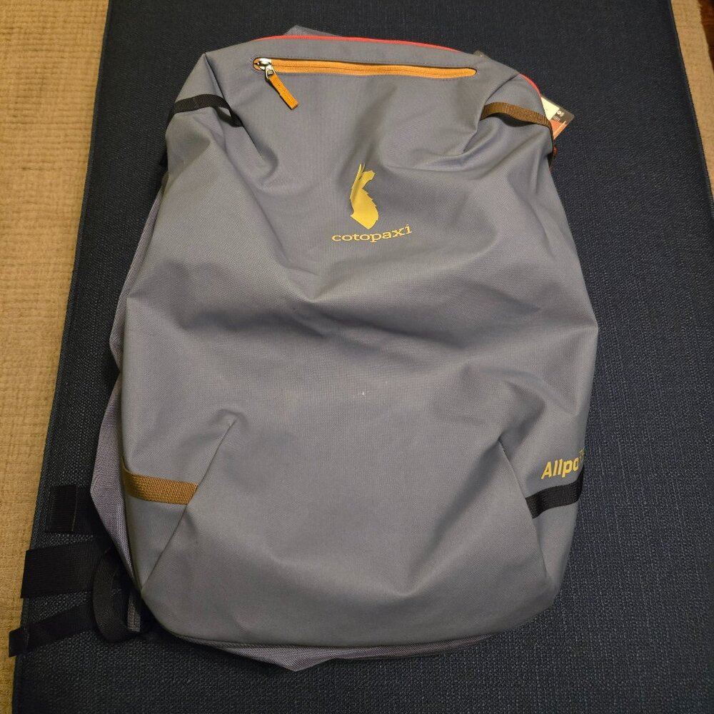 NWT Cotopaxi Allpa 35 Blue Smoke (looks purple to me)